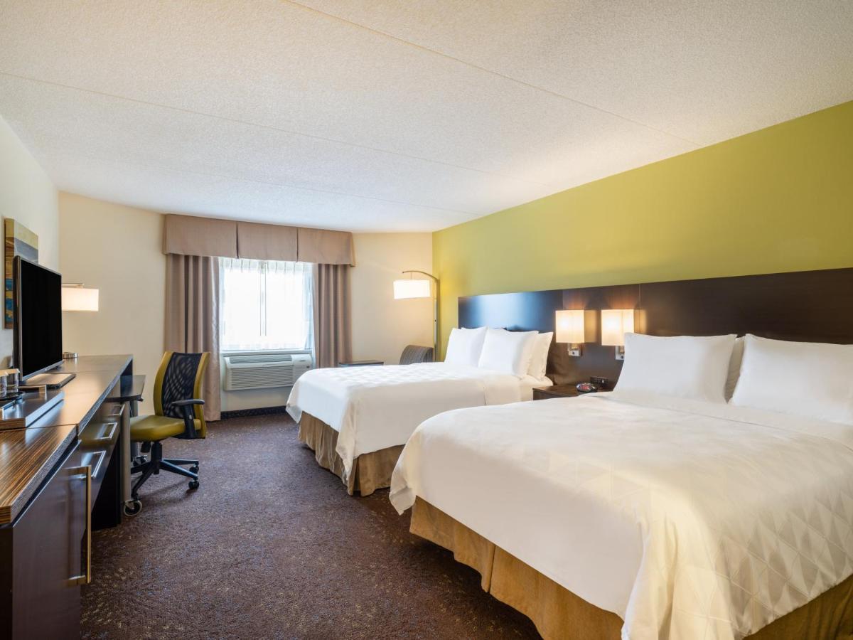 Holiday Inn Greensboro Coliseum, An Ihg Hotel Bagian luar foto