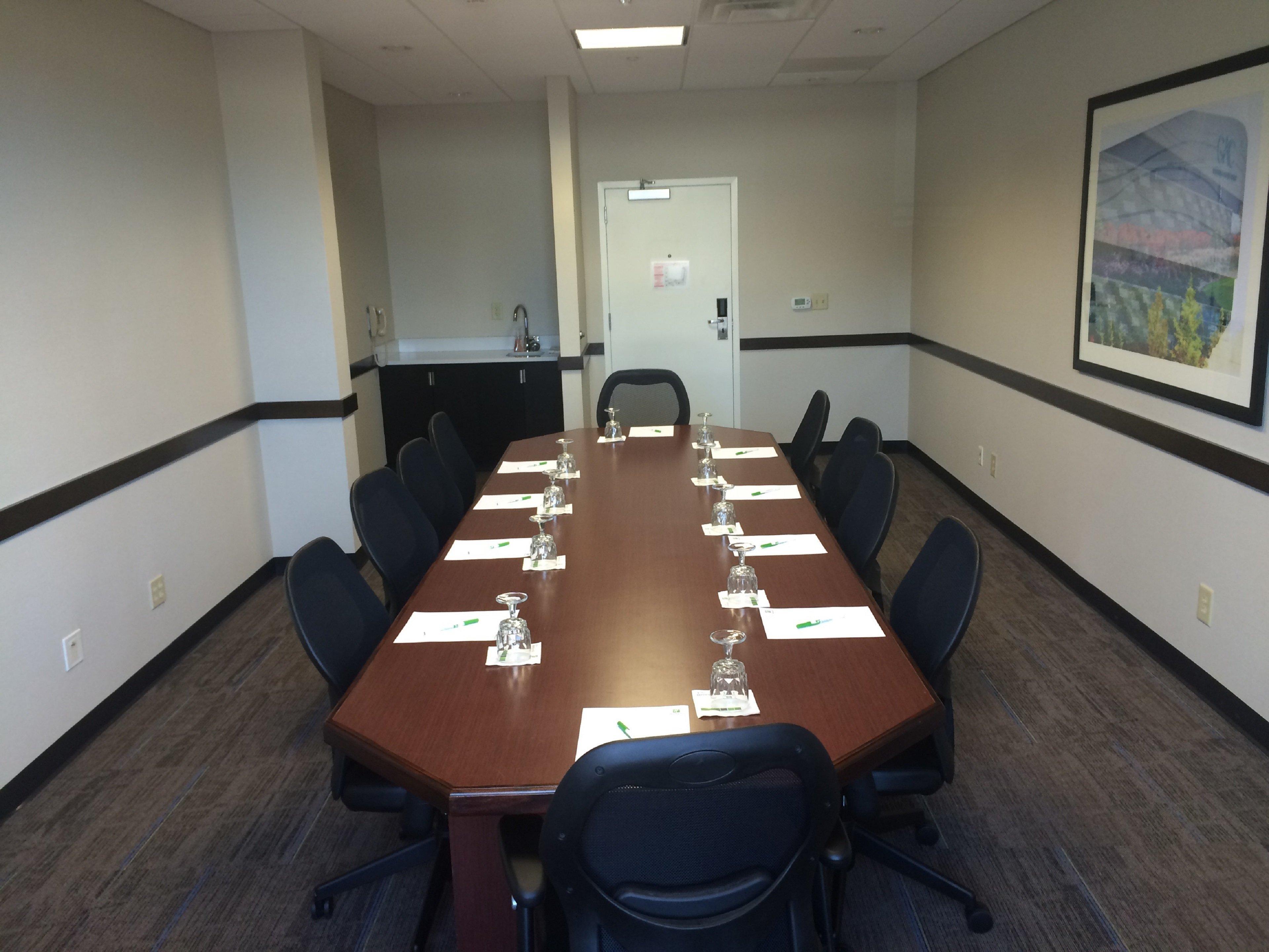 Holiday Inn Greensboro Coliseum By Ihg Bagian luar foto