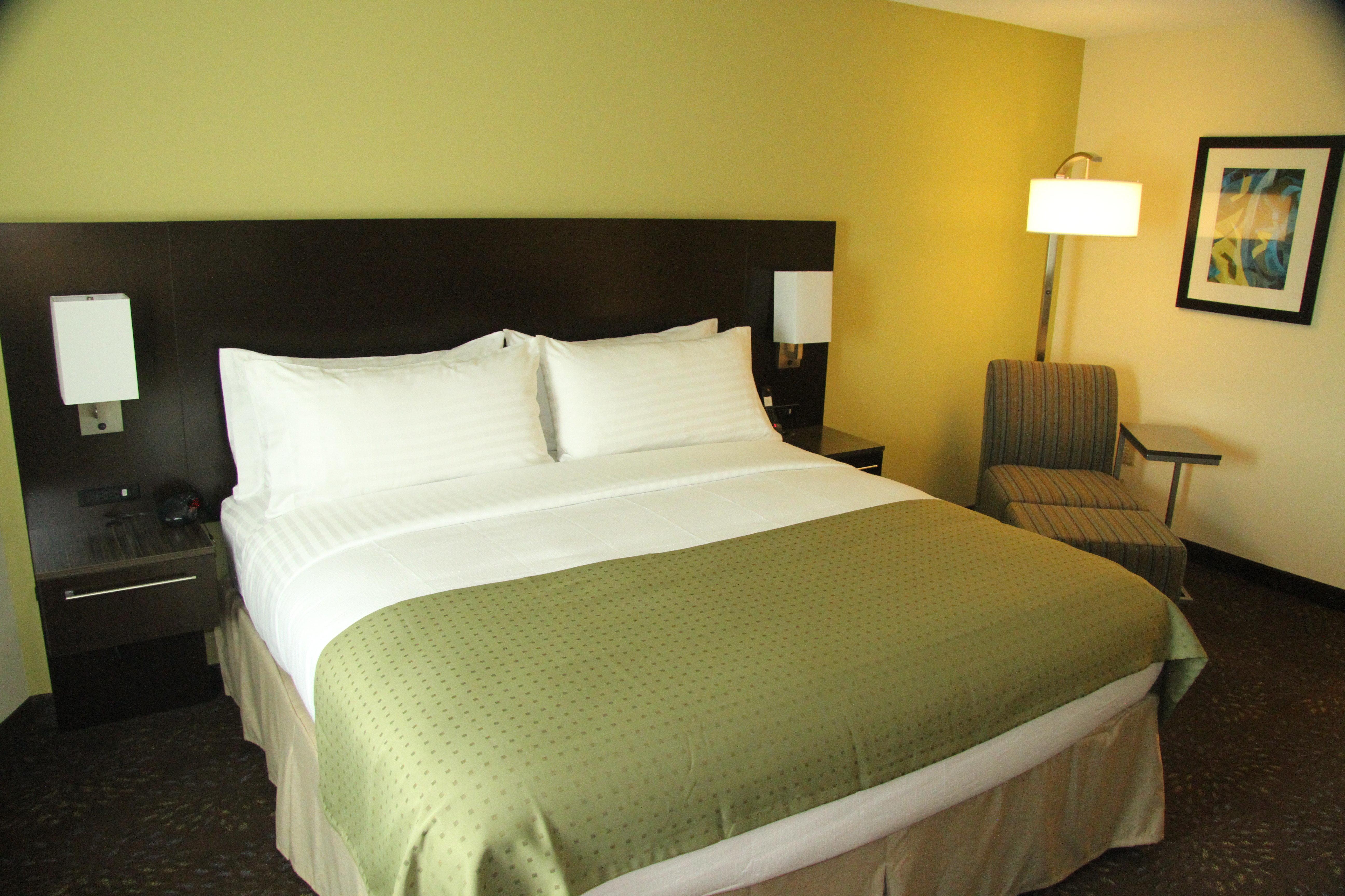 Holiday Inn Greensboro Coliseum By Ihg Bagian luar foto