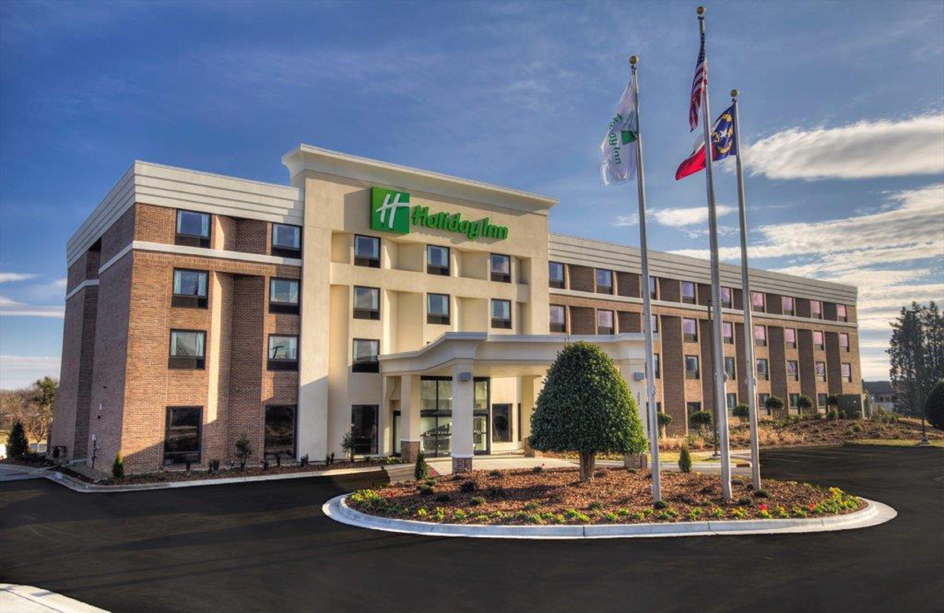 Holiday Inn Greensboro Coliseum By Ihg Bagian luar foto